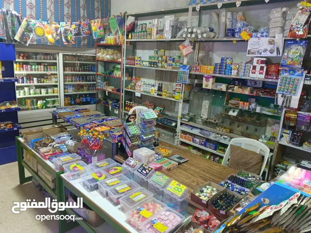 بقالة للبيع بسعر مغري