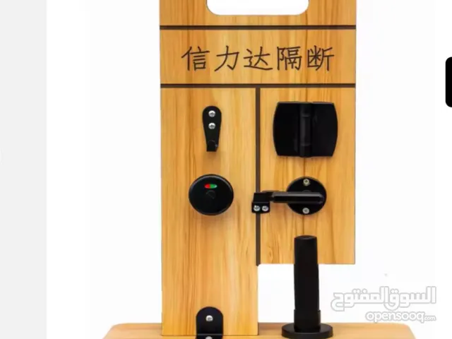 قواطع حمامات HPL