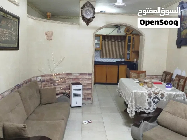 100 m2 3 Bedrooms Apartments for Sale in Tulkarm Al Hay Al Sharqi