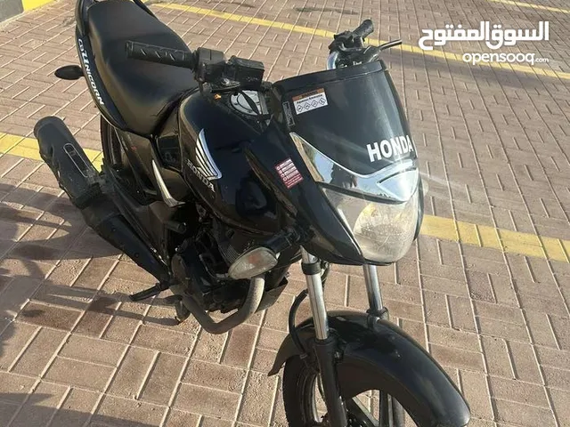 Honda Unicorn 2018 in Al Dhahirah