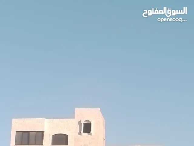 159 m2 3 Bedrooms Apartments for Sale in Irbid Hay Twaal