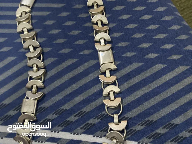سلسلة جنزير شبيه الفضة