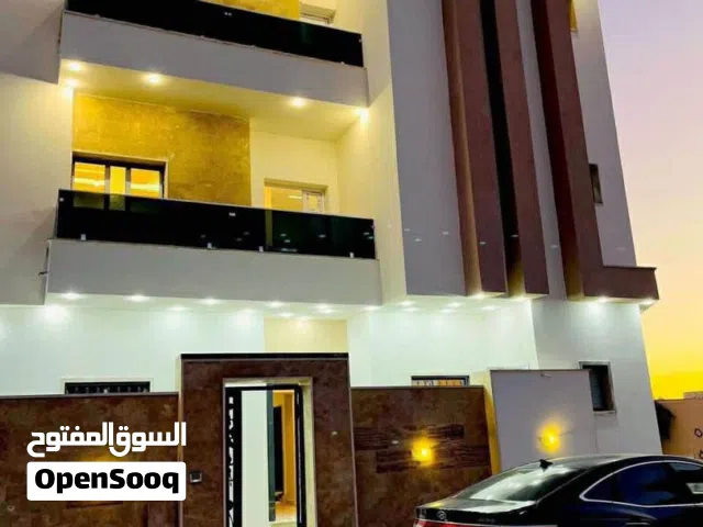 فيلا فاخرة قرب صالة ليلتي مقسم راقي
