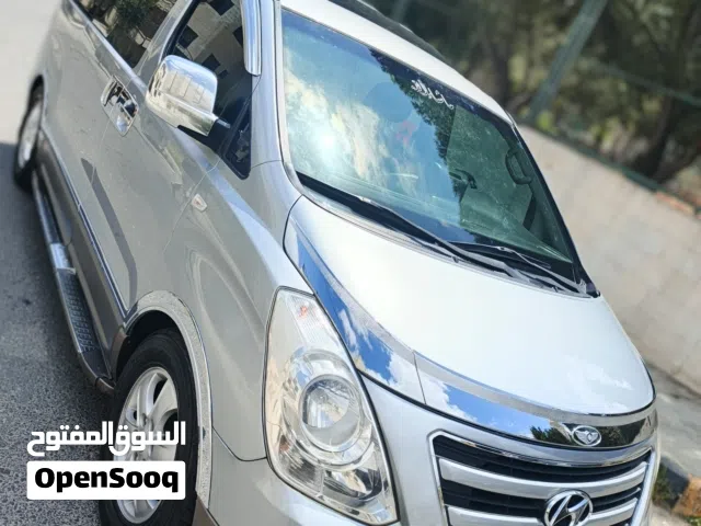 2014, هيونداي, H1, GLS Plus