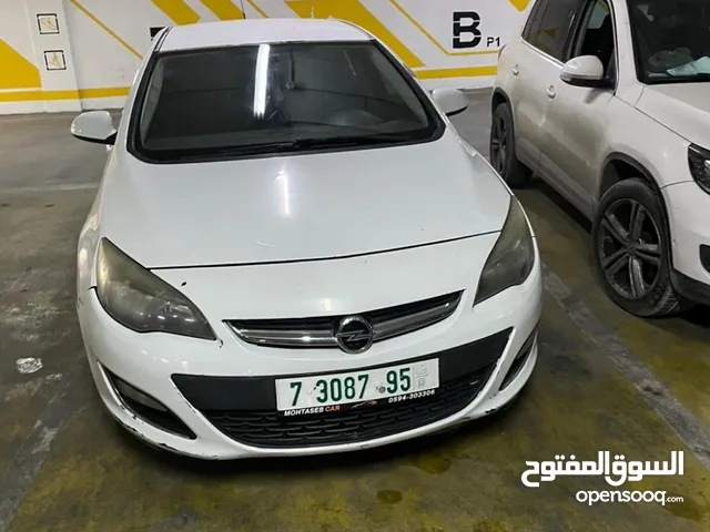 اوبل استرا 2013 للبيع