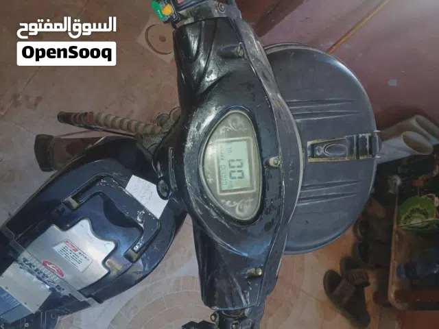 دراجه ع كهرب سعر ب200 بس عشان المصداقيه البطاريه بدها صيانه موجودة بصويلح
