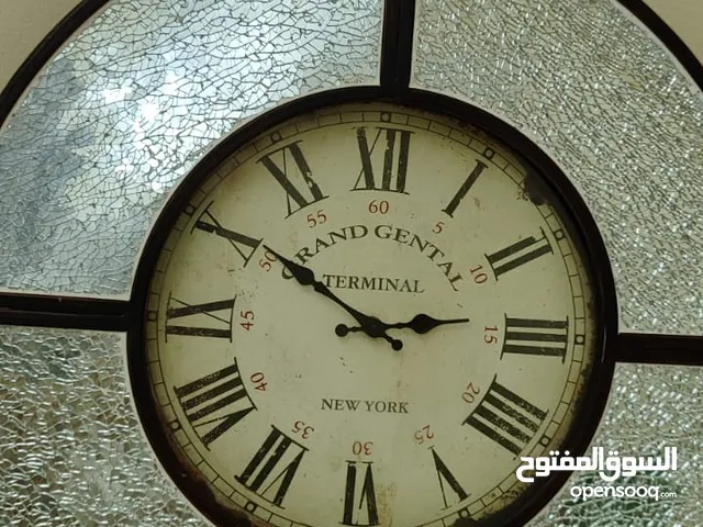 Special dashed glass circular clock