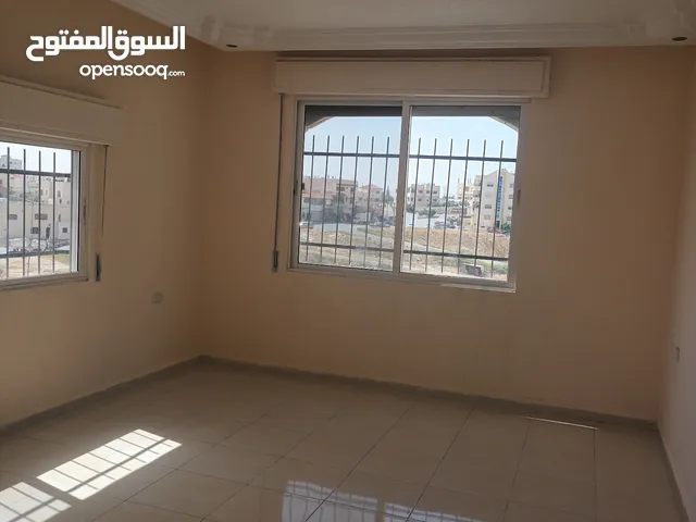 160 m2 4 Bedrooms Apartments for Rent in Zarqa Al Zarqa Al Jadeedeh