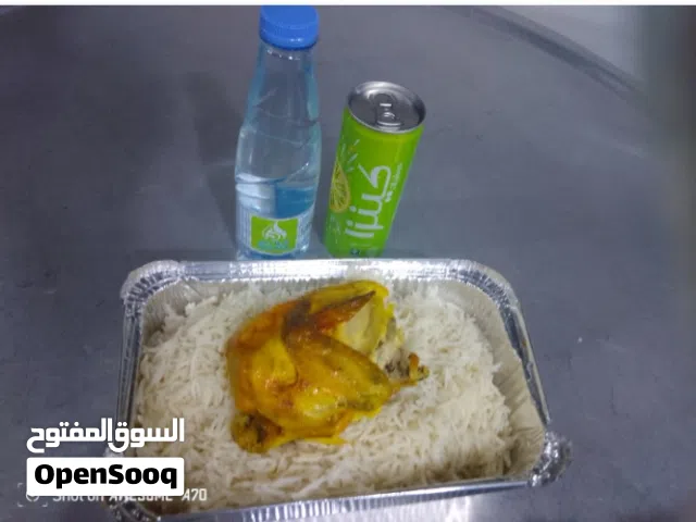 وحبات اعاشة لعمال الشركات والمؤسسات والمصانع وعمال المشاريع