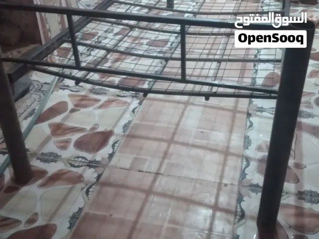 سرير النوم اللبيع
