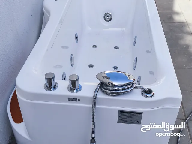 milano jacuzzi for sale / bath tub.