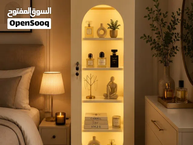 فاترينا إنارة لد   ارتفاع 170سم عرض 50 سم عمق 30 سم  توصيل داخل بغداد مجاني وجميع محافظ