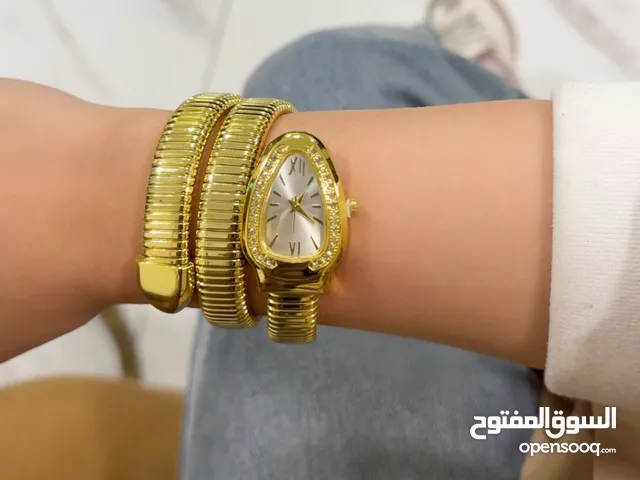 ساعة الحية