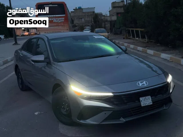 2024 Hyundai Elantra SE