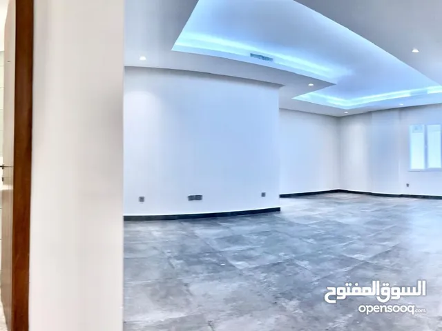 150 m2 2 Bedrooms Apartments for Rent in Hawally Jabriya