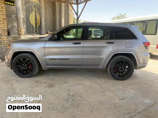 2018 جيب جراند شيروكى Altitude
