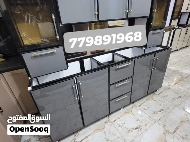 دولاب مطبخ المنيوم مترين في مترين.