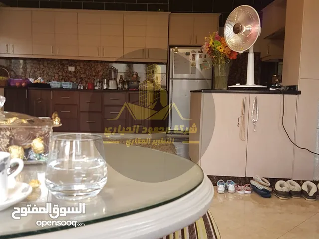 650m2 More than 6 bedrooms Villa for Sale in Amman Al-Thuheir