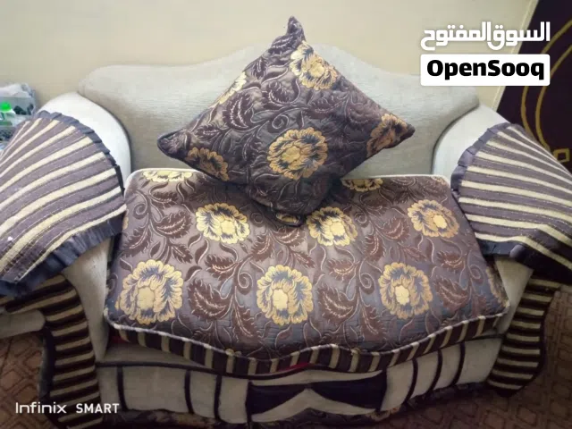 انترية كامل بحالة جيدة جدا للبيع