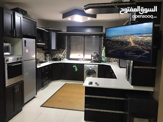 160 m2 3 Bedrooms Apartments for Sale in Ramallah and Al-Bireh Al Irsal St.