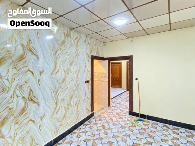 بيت للايجار في الجبيله بناء حديث -سعر الايجار 800 الف