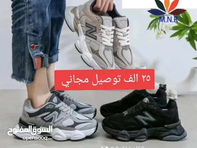 احذية بناتي و نسائي 25 الف مع توصيل