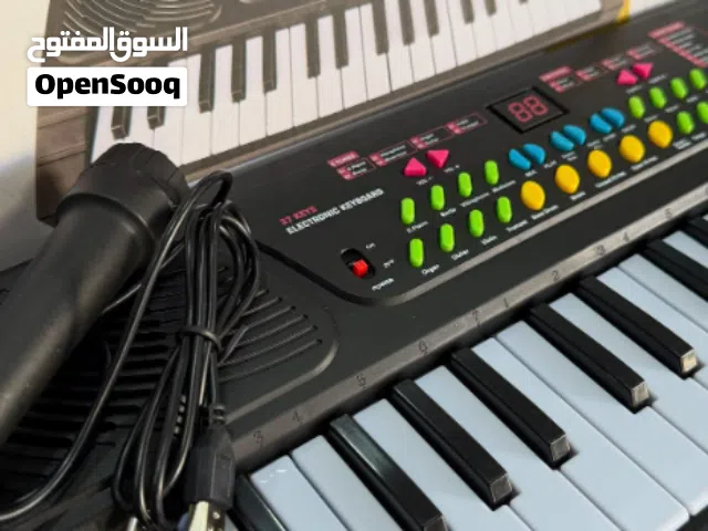 بيانو ومايك