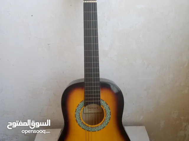 جيتار جميل و قيم للشابات و الشباب