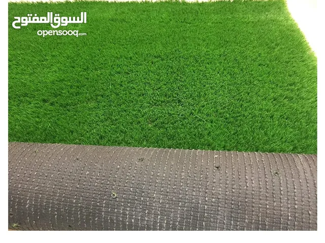 للبيع عشب صناعي بحالة ممتازة وبسعر رمزي