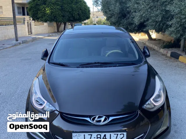 2015 هيونداي النترا Limited