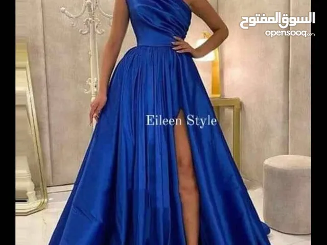 فستان بحالة الجديد