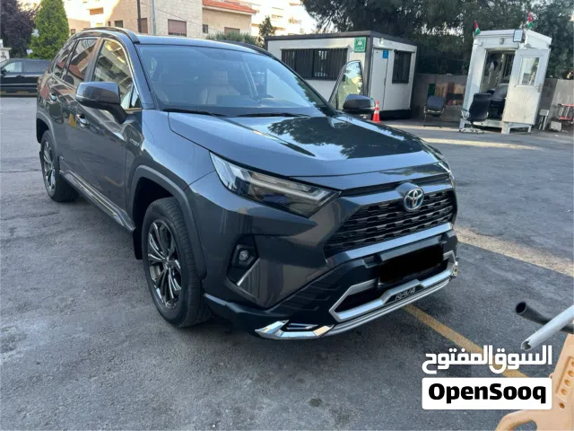 2022 تويوتا راف فور XLE