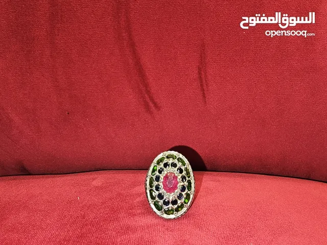 انگشتر عتیقه مدل شاهانه با رکاب نفره سنگ کاری زینتی 1950