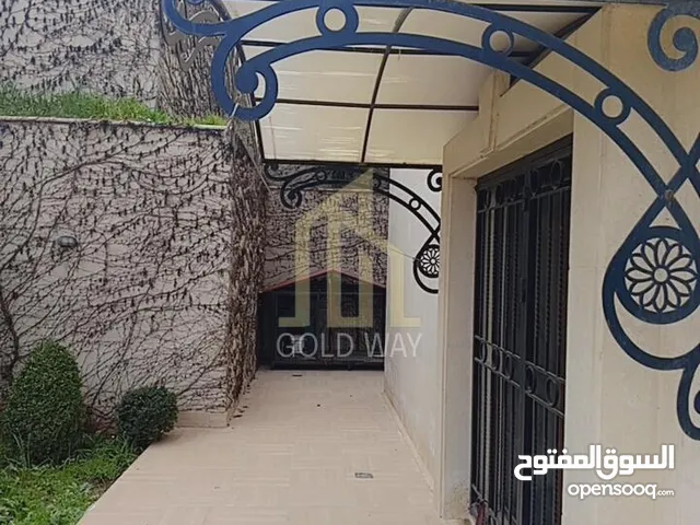 270 m2 3 Bedrooms Apartments for Sale in Amman Abdoun Al Janobi