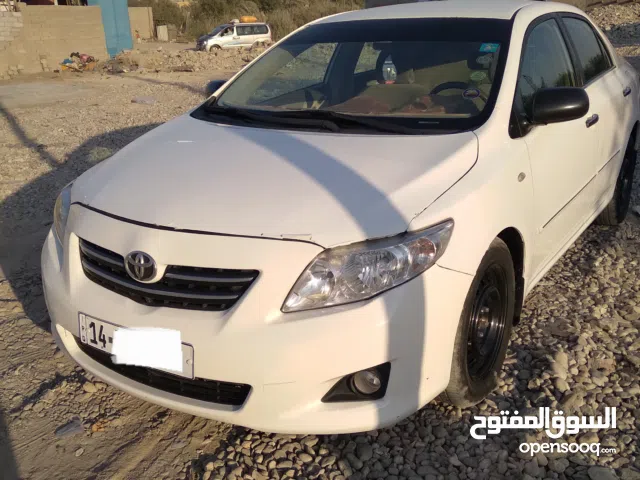 Sedan Toyota in Basra