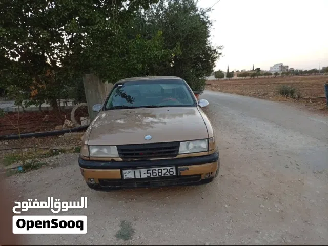 1990 أوبل فيكترا