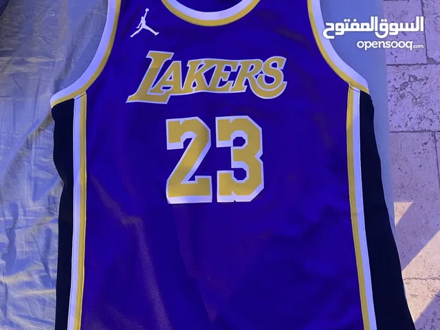 Never worn Authentic Lebron James Lakers jersey #23 size L