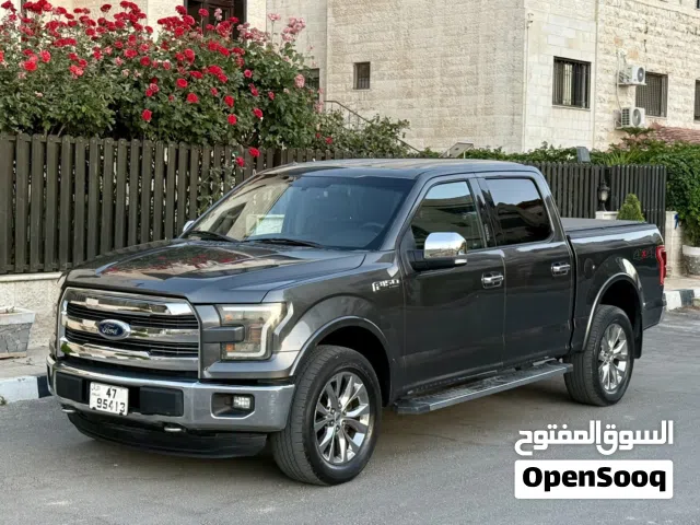 2015 فورد F-150 Lariat