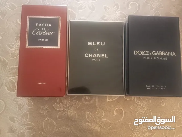 عرض بيع 3 عطور أصلية مقابل 100