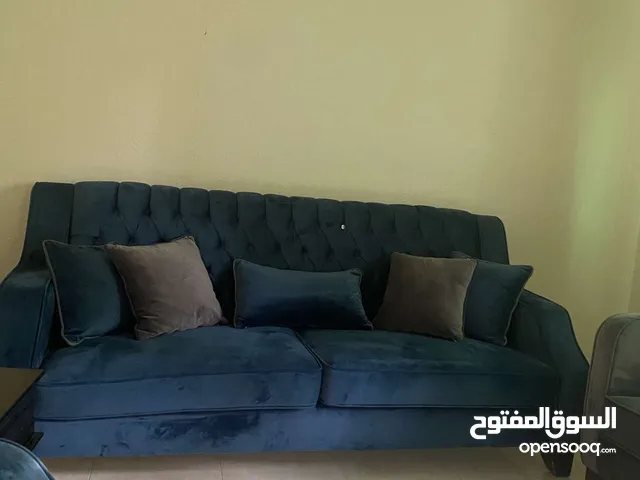 كنبايات مستعملات وكالة