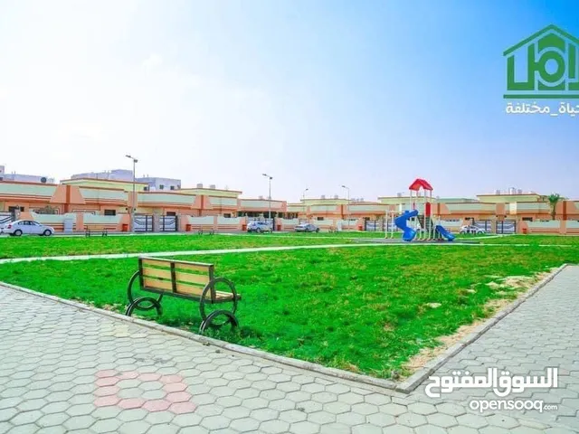 200 m2 3 Bedrooms Townhouse for Sale in Basra Al-Amal residential complex