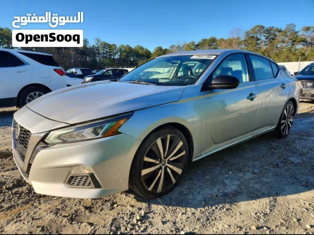 2022 نيسان التيما SR