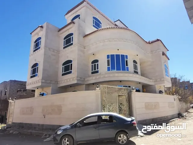 220m2 More than 6 bedrooms Villa for Sale in Sana'a Bayt Baws