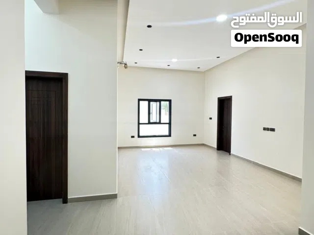 137 m2 3 Bedrooms Apartments for Sale in Muscat Seeb