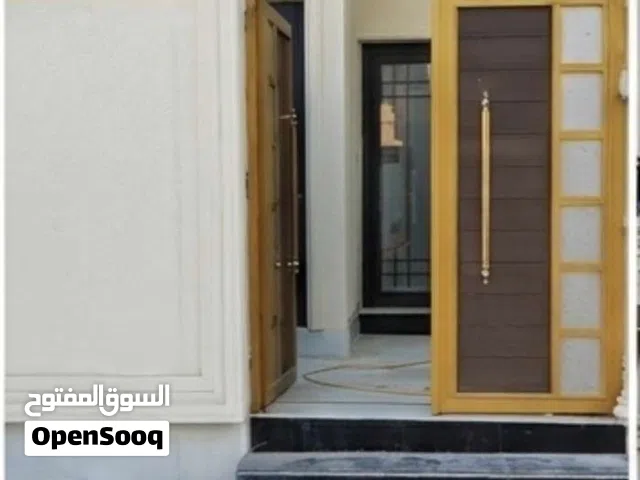 130 m2 4 Bedrooms Townhouse for Rent in Basra Hakemeia