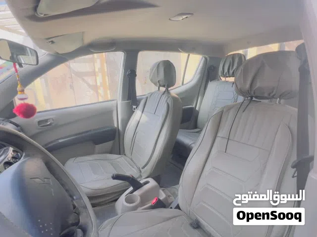 2014 ميتسوبيشي L200 Standard