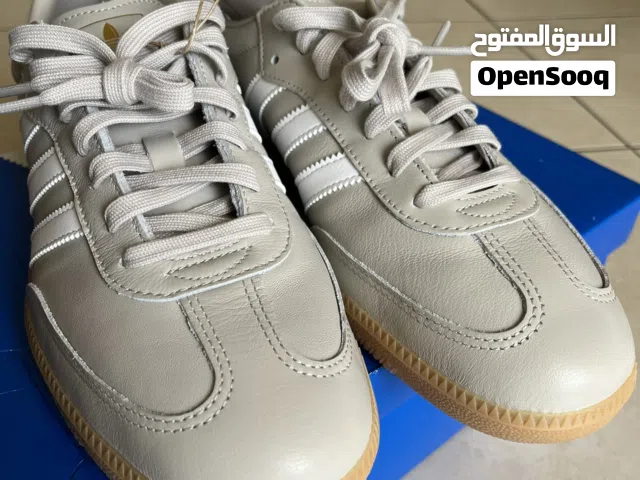 Brand New Men’s Adidas Samba OG - Biege colour