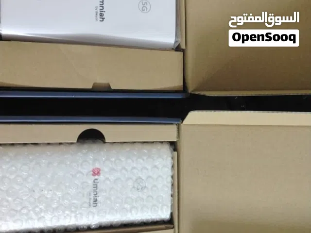 يستخدم تقنية الجيل الخامس (5G) لتوفير سرعات إنترنت عالية.  .  يأتي مع كابل إيثرنت ومحول طاقة كما هو