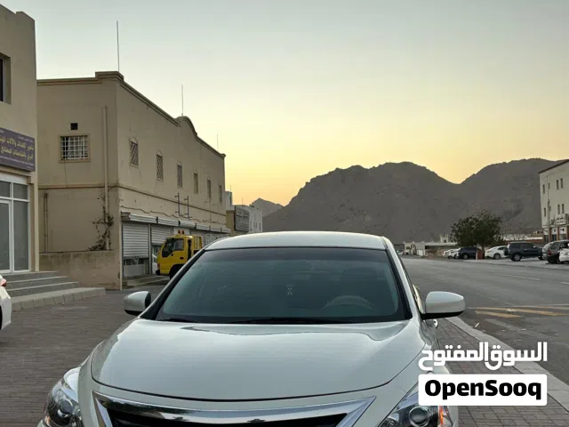 Used Nissan Altima in Al Dakhiliya