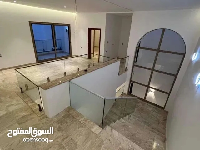 1000 m2 Complex for Sale in Tripoli Al-Nofliyen